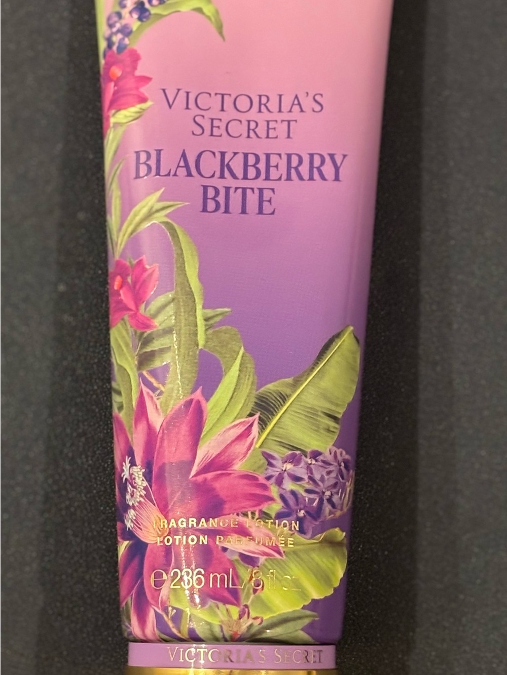 Victoria's Secret Blackberry Bite Fragrance Lotion - Purple with Green Accents